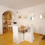 Villa Heliades *