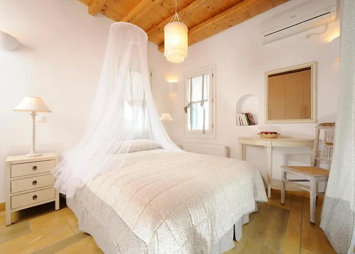 Heliades Villa Gavrio