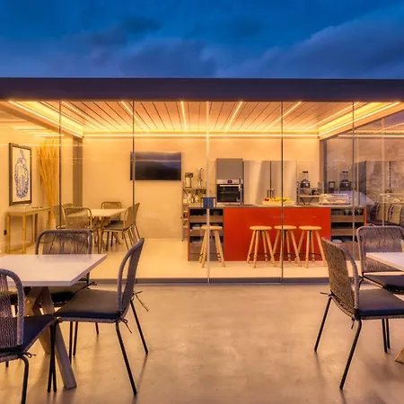 Villa Heliades *