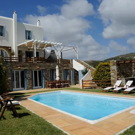 Villa Heliades Gavrio